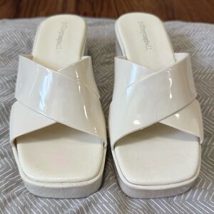 🌸 Jeffrey Campbell Cream Slide Platform Sandals